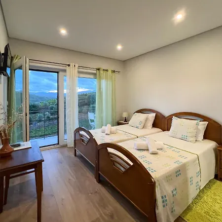 Sonhos D'ouro Homestay Ribeira (Penaguiao)